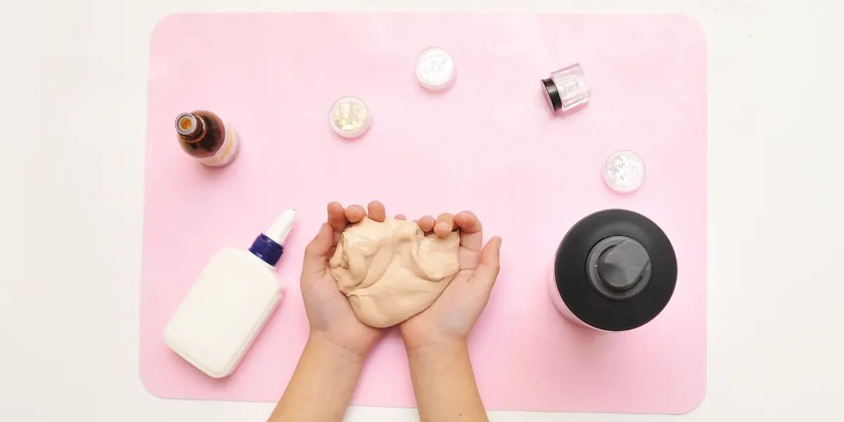 Slime-kit för vuxna och barn – ofarliga ingredienser för stresslindring och kreativitet